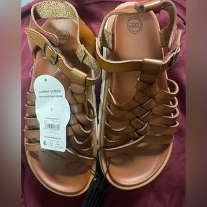 Wonder Nation Girl’s Brown Gladiator Sandals! NWT! Size 1.‎